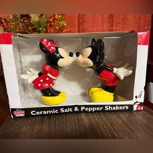 Disney Mickey & Minnie Ceramic Shakers - Red and Yellow